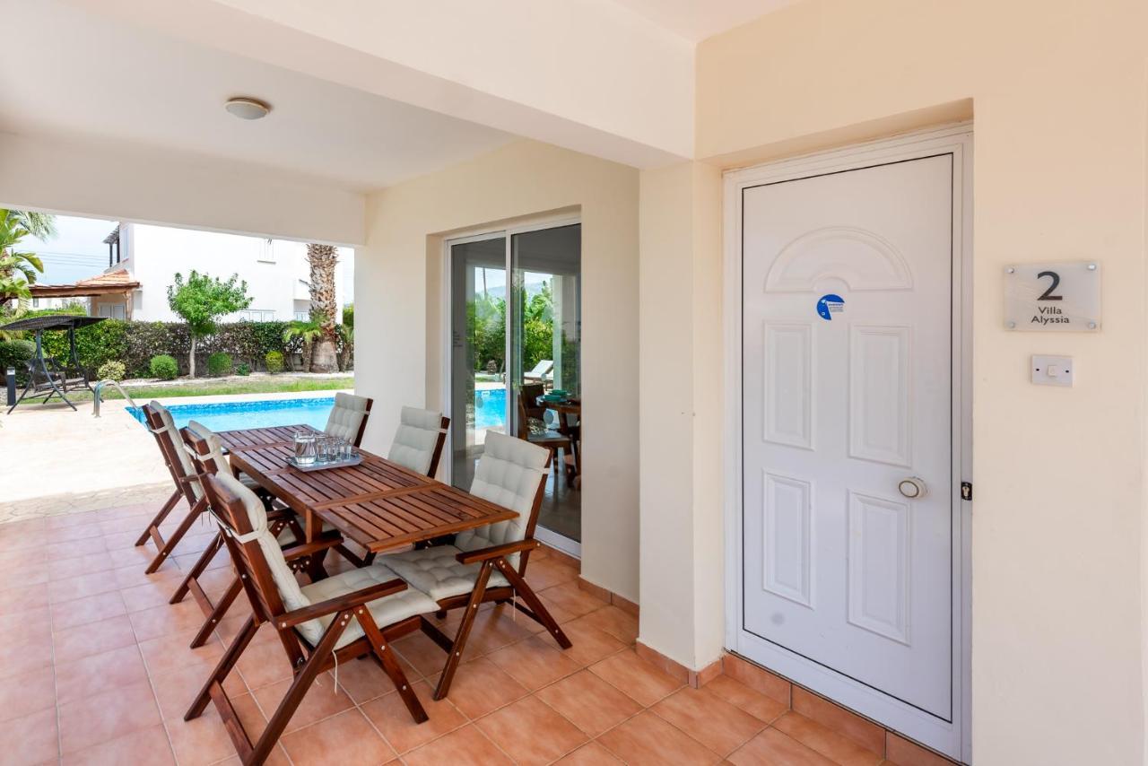 Villa Alysia By Ezoria Villas Korall-öböl Kültér fotó